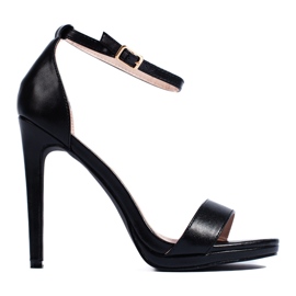 Schwarze Sandalen mit hohem Absatz