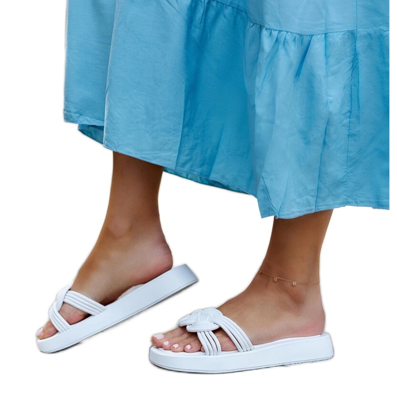 Ferrei-Flip-Flops aus weißem Gummi