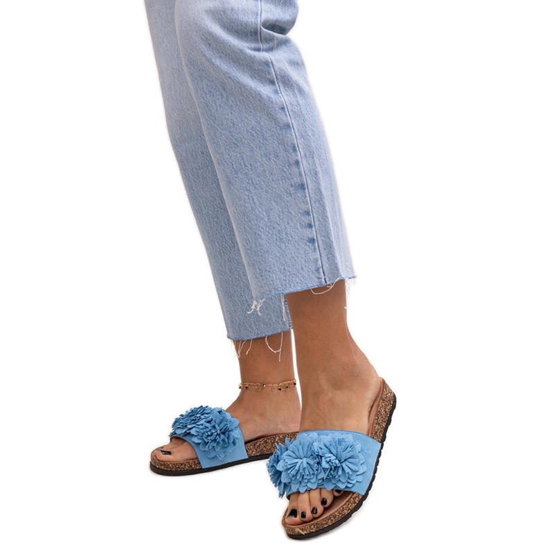 Flip-Flops mit Blumen auf einer Korksohle von Almida blau