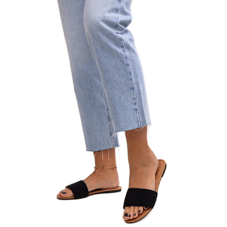 Schwarze, bestickte Marika-Slides