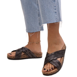 Hausschuhe mit glänzender Ribera-Korksohle schwarz