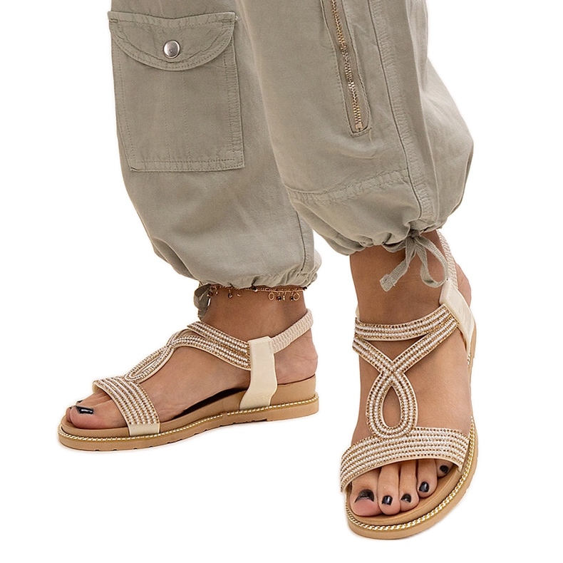 Hellbeige Sandalen, verziert mit Detila-Zirkonen