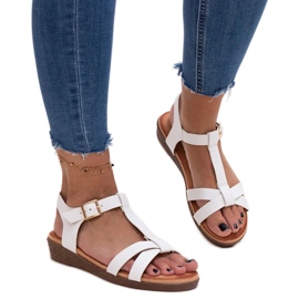 Weiße Sherine-Sandalen mit niedrigem Keilabsatz