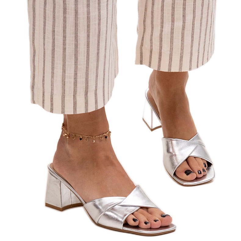 Silberne Fanan-Flip-Flops mit hohem Absatz silber-