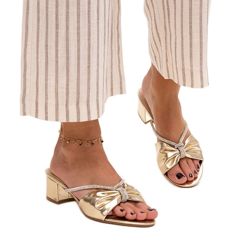 Pantoletten mit hohen Absätzen, verziert mit Anbrani-Zirkonen golden