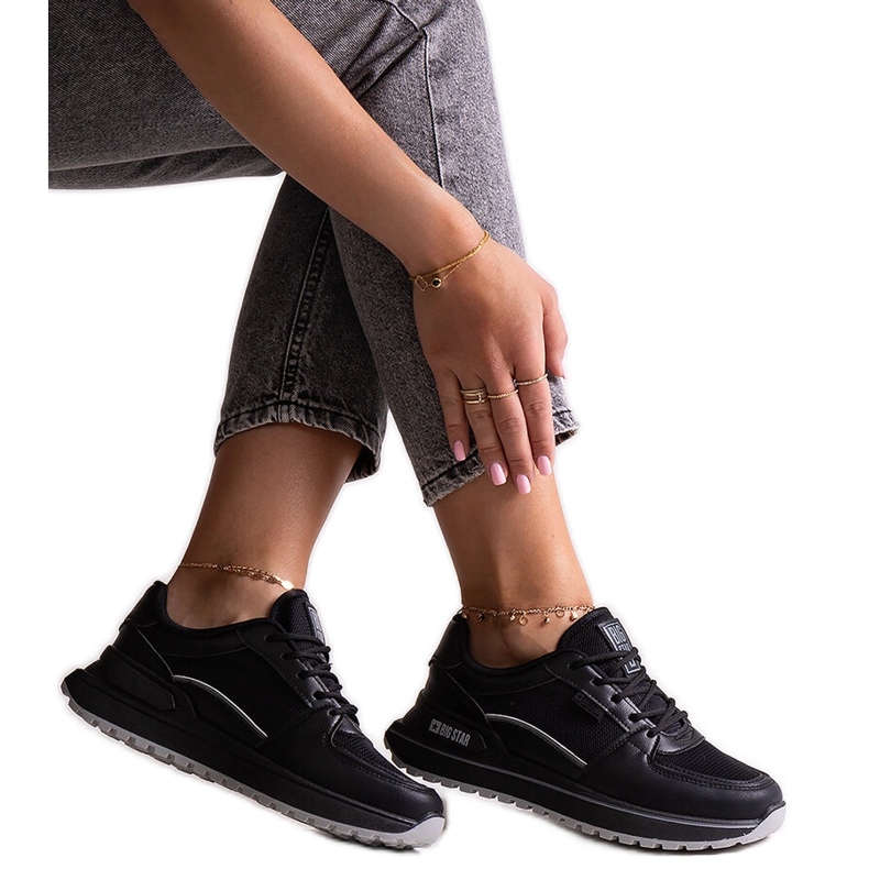 Schwarze Big Star-Sneaker NN274A090