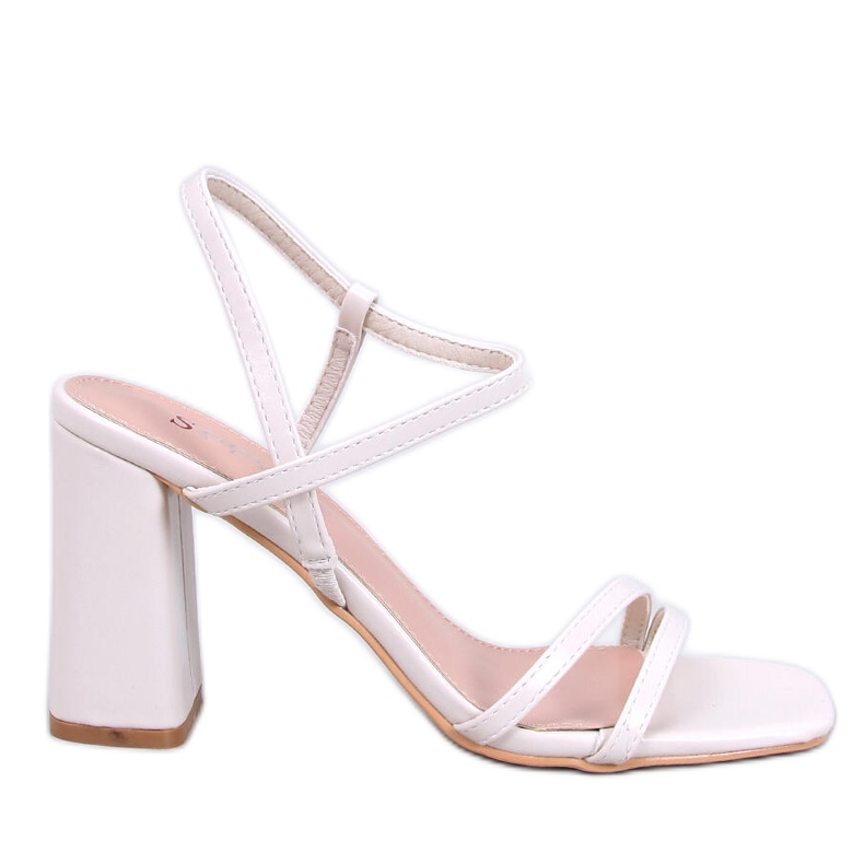 Borelli Beige Sandalen mit stabilem Absatz