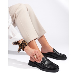 Schwarze Flip-Flops mit dicker Sohle