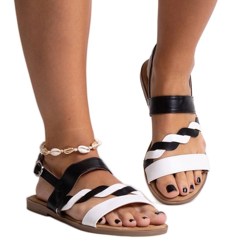 Weiße und schwarze Öko-Ledersandalen von Asfoure