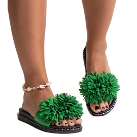 Grüne Flip-Flops mit Blumen von Levina