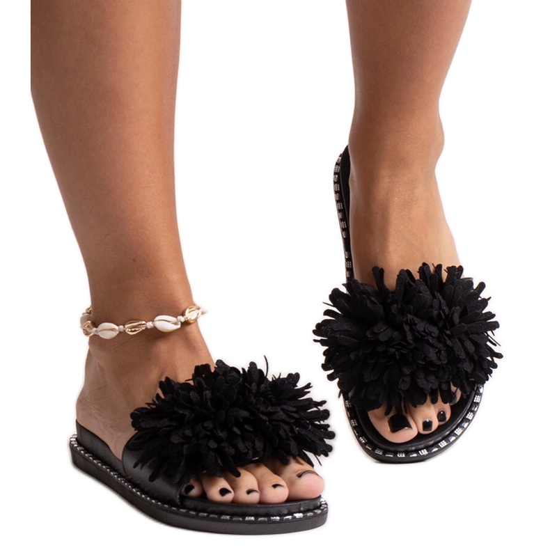 Schwarze Flip-Flops mit Blumen von Levina