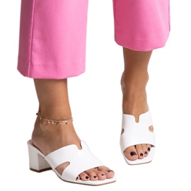 Weiße Flip-Flops mit hohem Absatz und offenem Absatz, anatolisches Öko-Leder