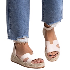 Beige Keilsandaletten von Laurencia