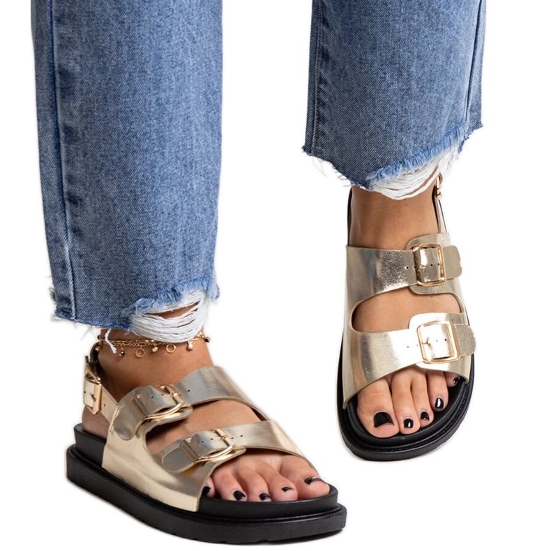 Goldene Bashera-Plateausandalen
