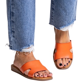 Orangefarbene Flip-Flops aus Öko-Leder von Kajetana