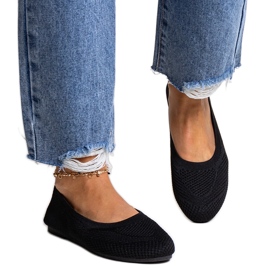 Schwarze Ballerinas aus Stoff von Yafia