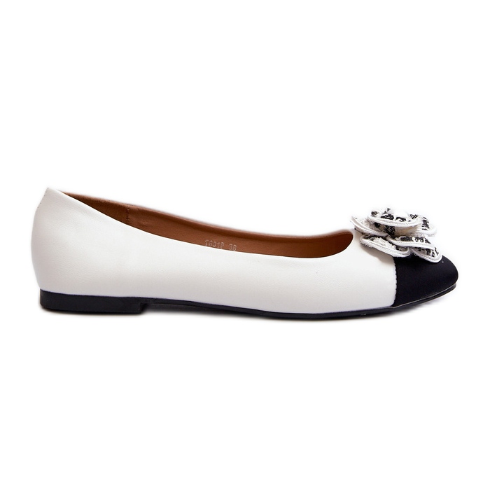 Damen-Ballerinas aus Öko-Leder mit dekorativen Details, weißes Divinella