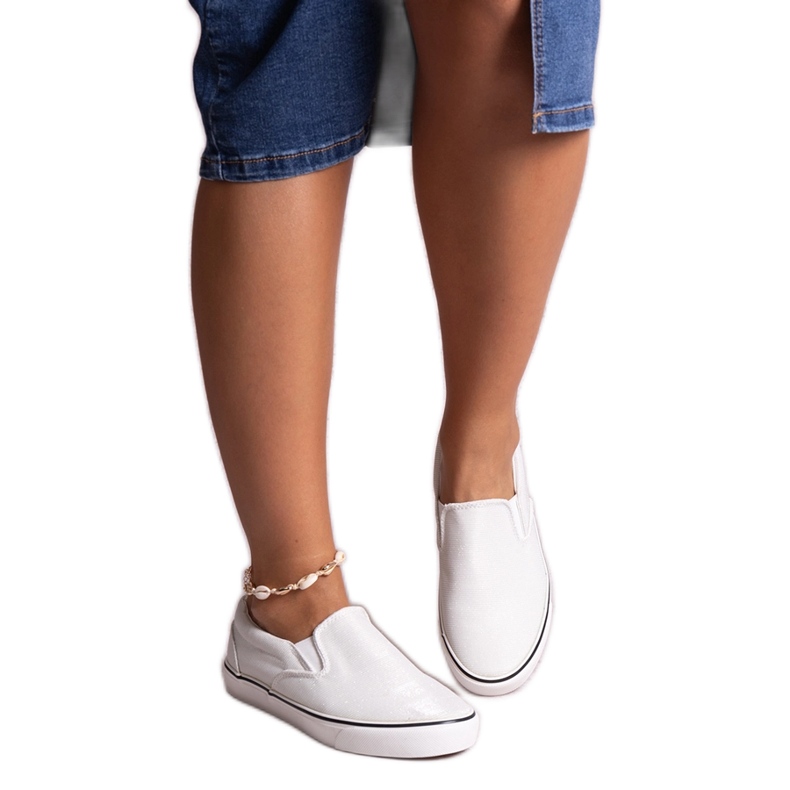 Shelianas glänzende weiße Turnschuhe