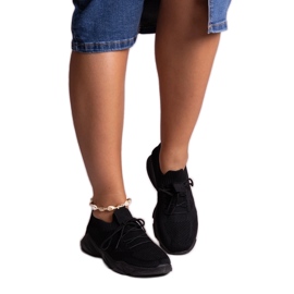 Schwarze Stoffsneaker von Madi