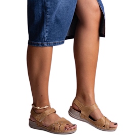 Braune Nural-Plateausandalen