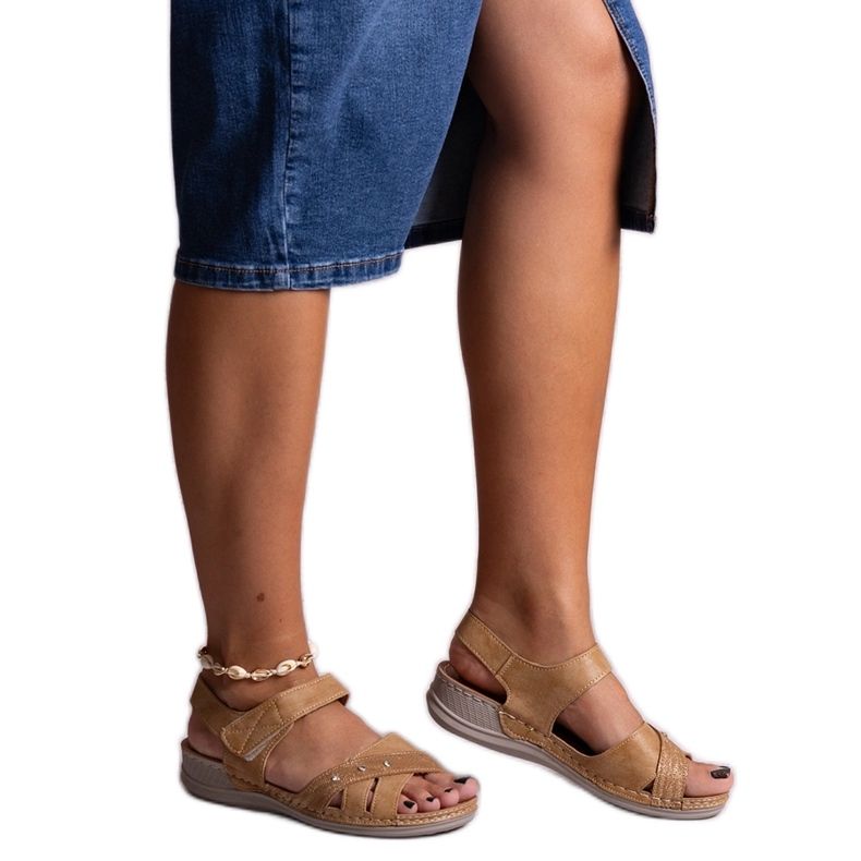 Braune Nural-Plateausandalen