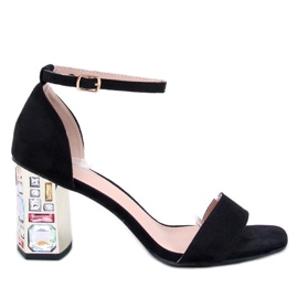 Whitneys Schwarze Sandaletten mit hohen Absätzen und Steinen