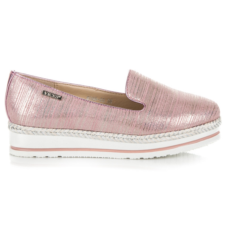 Vices Lordsy auf Plattform rosa