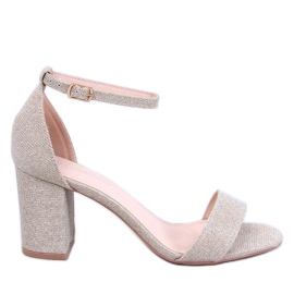 Yanas Gold schillernde Sandaletten mit hohen Absätzen golden