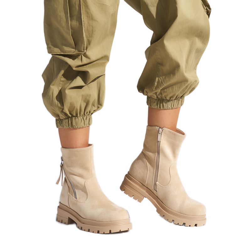 Beigefarbene Damenstiefeletten mit dekorativem Reißverschluss