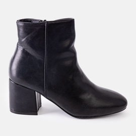 Schwarze elegante Stiefeletten von Hale