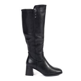 Schwarze Wildlederstiefel mit hohen Absätzen