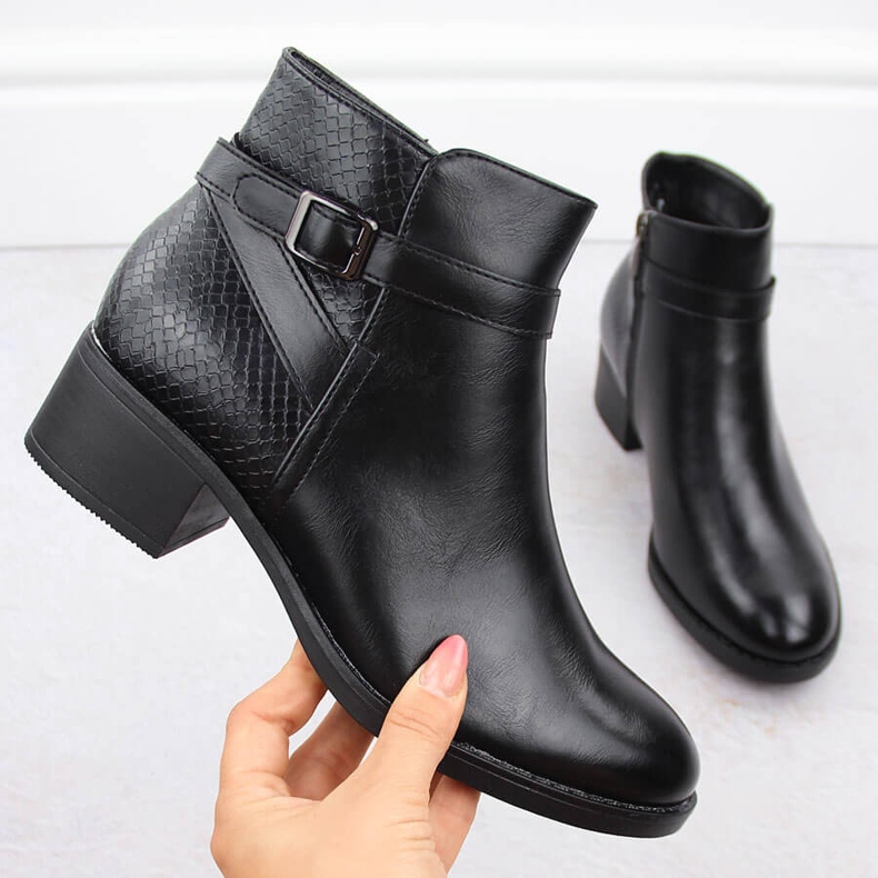 Isolierte Damenstiefel mit hohen Absätzen, schwarz Potocki 12280