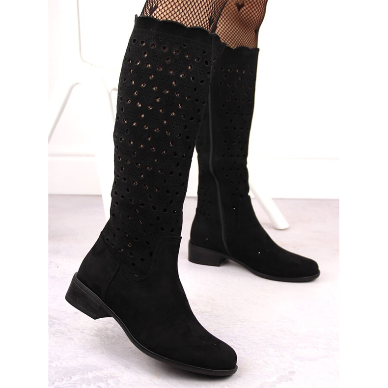 M. DASZYŃSKI Durchbrochene schwarze Wildlederstiefel M.Daszyński SA198-33