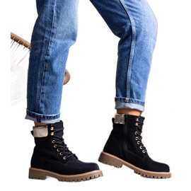 Schwarze isolierte Amata-Stiefel