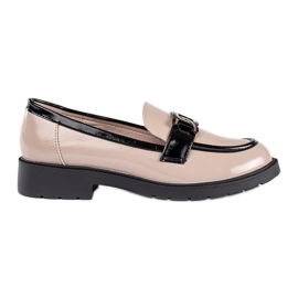 Beigefarbene Lackleder-Mokassins für Damen mit Schnalle
