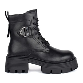 Schwarze Lederstiefel mit dicker Sohle