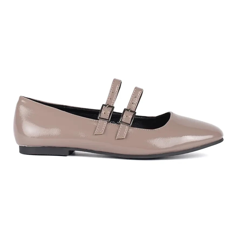 Beigefarbene Ballerinas aus Lackleder mit Verschluss