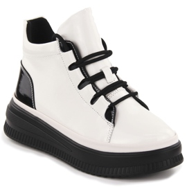 Isolierte Damenstiefel aus Lackleder Ekri Artiker 55C1043 beige