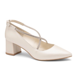 Niedriger Pumps mit dekorativen Kreuzriemen in Ecru BUTDAM beige