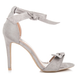 Vices Sandalen an einer Nadel mit Bindung grau