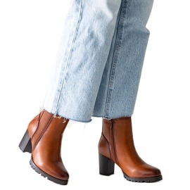 Braune Stiefeletten aus Zinah-Öko-Leder