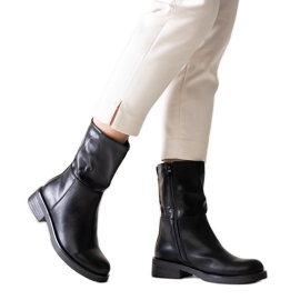 Schwarze klassische Stiefeletten aus Atiena-Öko-Leder