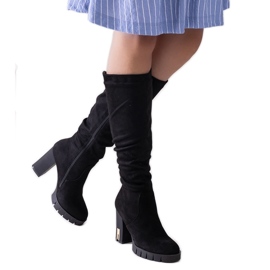 Schwarze isolierte Ashiva-Stiefel mit hohen Absätzen