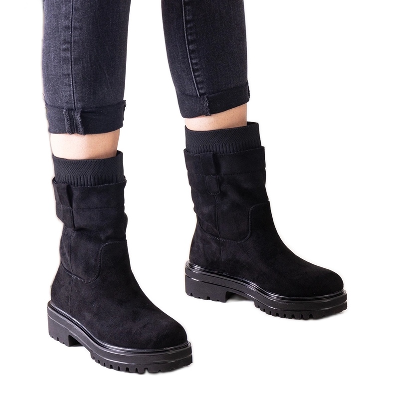 Schwarze Slip-On-Stiefeletten mit Ralia-Socke