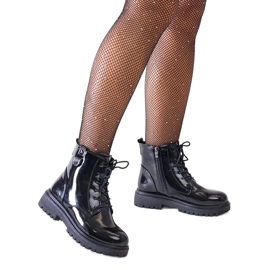 Schwarze Lack-Worker-Stiefeletten auf der Leonora-Plattform