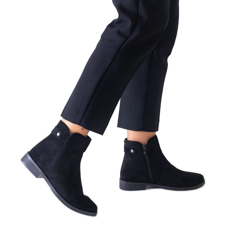 Schwarze klassische Stiefeletten aus Pereia-Öko-Wildleder