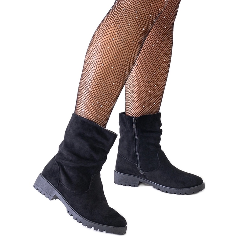 Schwarze, knitterige Stiefeletten aus Hinda-Öko-Wildleder