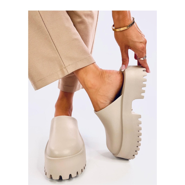 Ernest Khaki Schaumstoff-Clogs – Inello grün