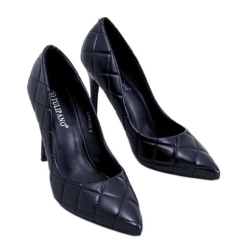 Schwarze Pumps mit gestepptem Absatz