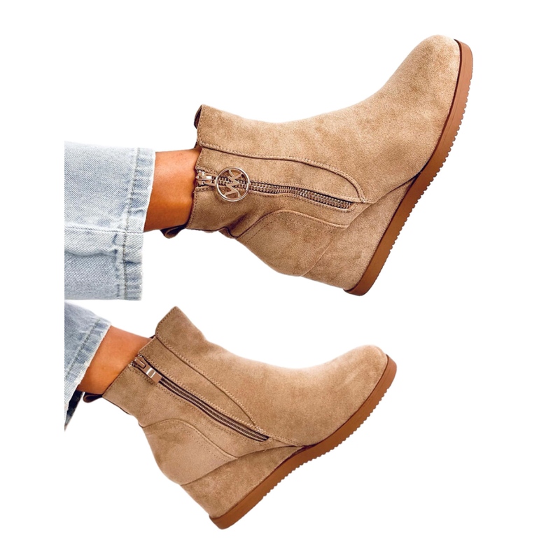 Khakifarbene Stiefeletten mit Keilabsatz und goldenem Reißverschluss beige